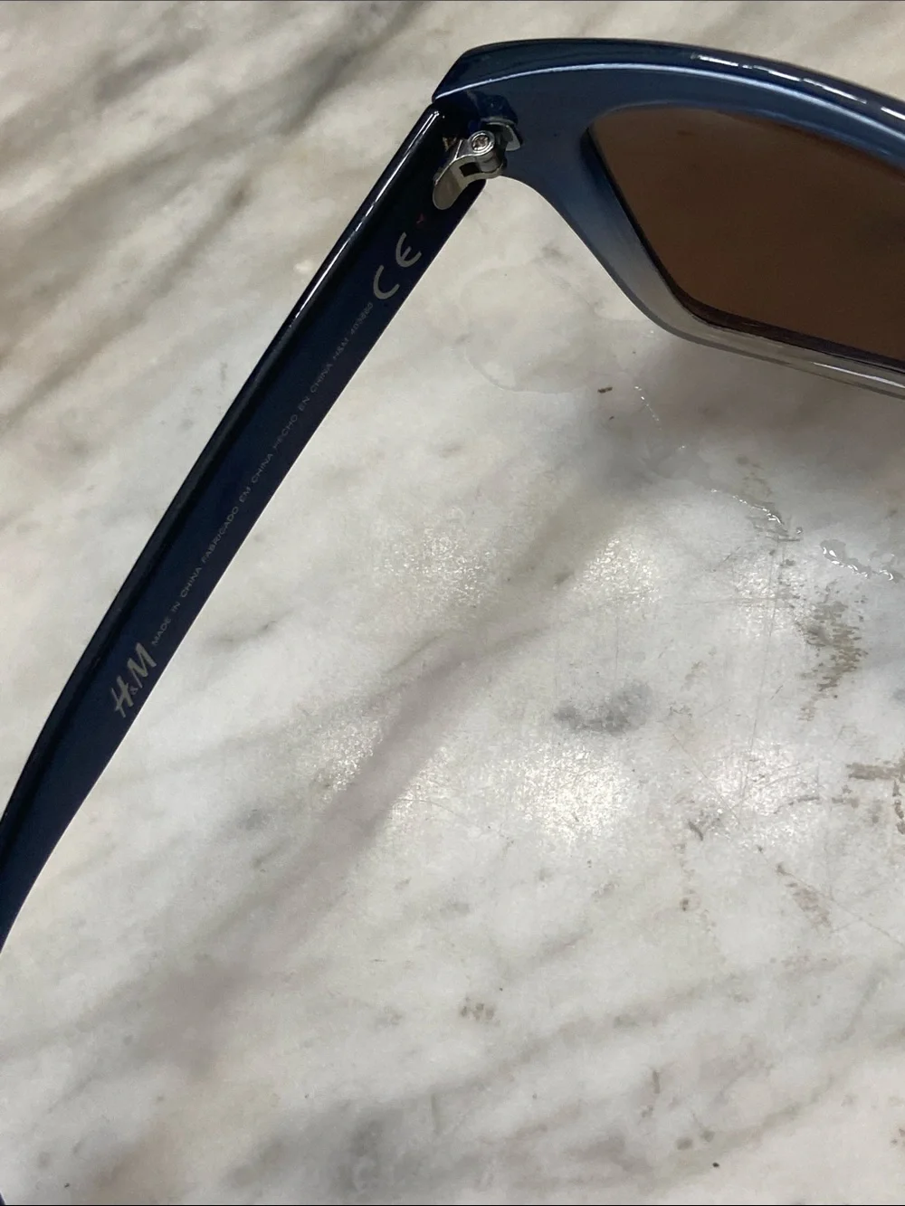 H&M Women’s Dark Blue Frame Sunglasses with Brown Lenses